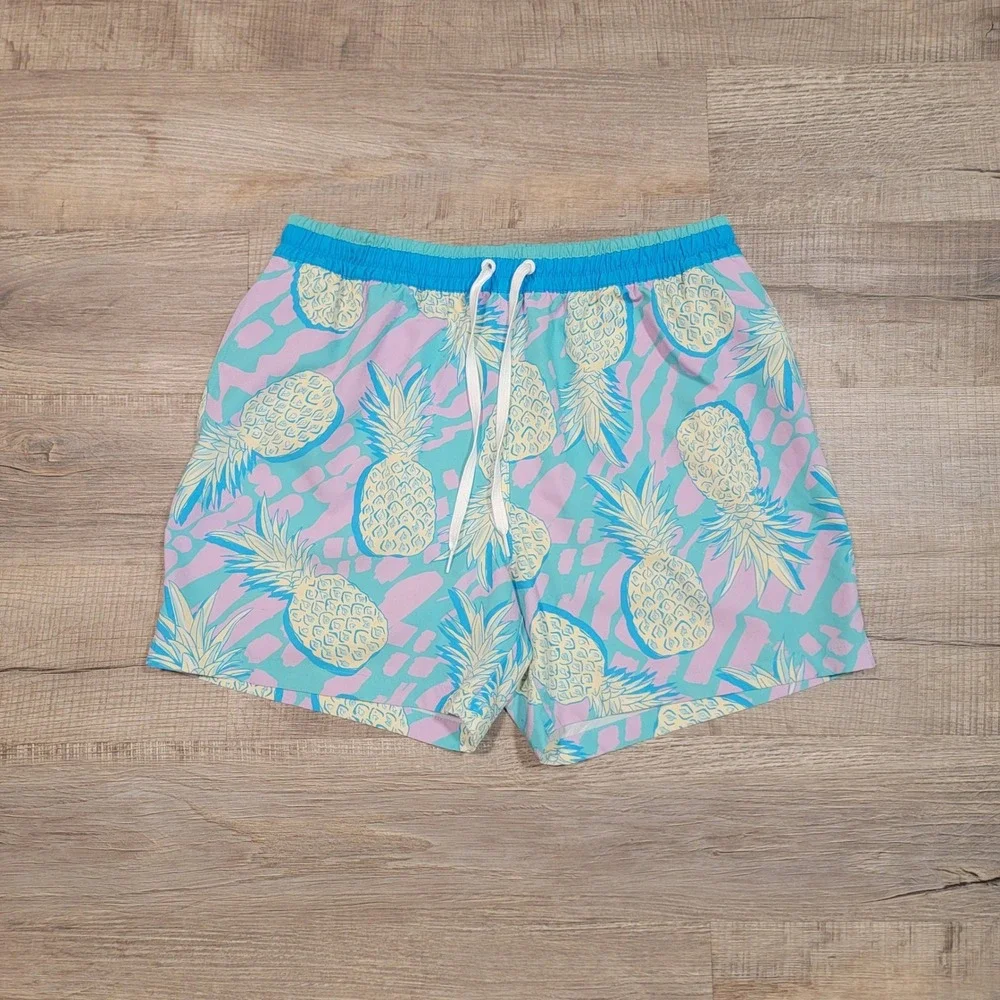 Chubbies Mens Swim Trunks XL Pineapple Print 5.5